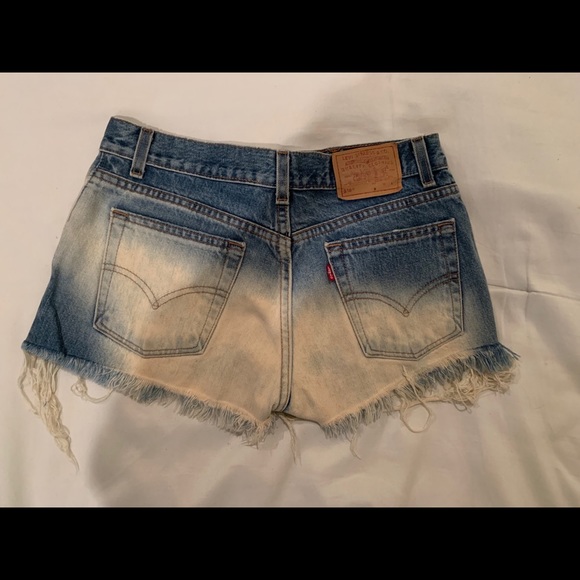 Levi’s - Picture 2 of 8